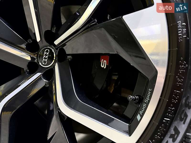 Позашляховик / Кросовер Audi SQ8 2024 в Києві фото 32 Позашляховик / Кросовер Audi SQ8 2024 в Києві