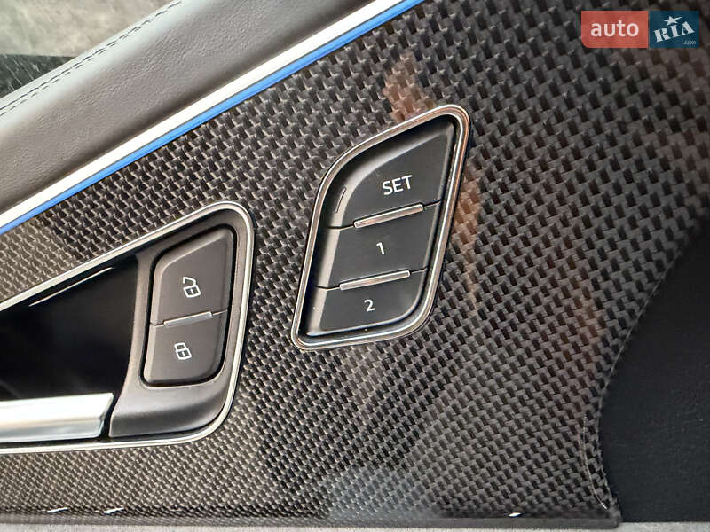 Внедорожник / Кроссовер Audi SQ8 2021 в Киеве