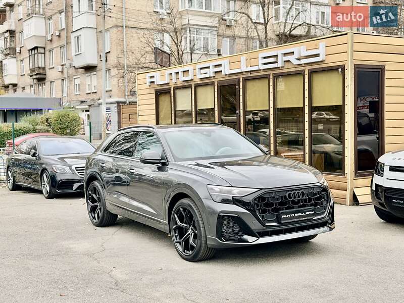 Внедорожник / Кроссовер Audi SQ8 2025 в Киеве