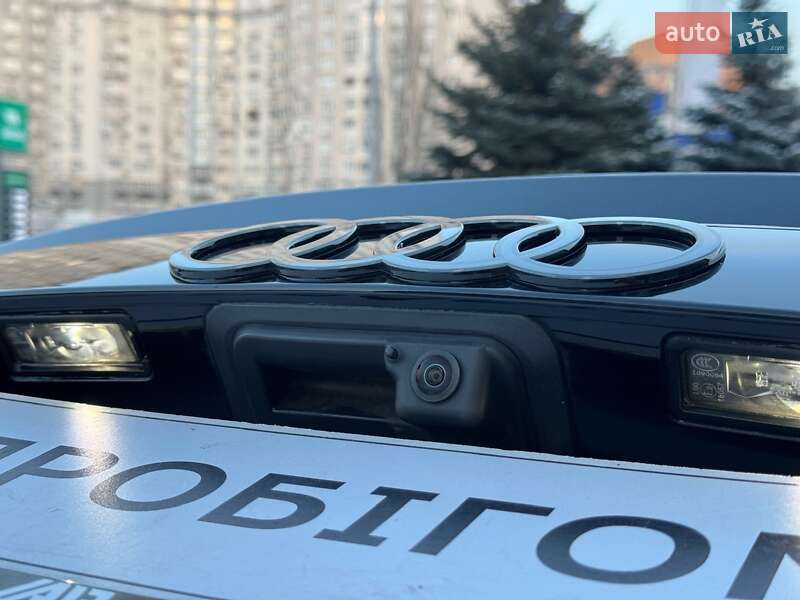 Внедорожник / Кроссовер Audi SQ8 2024 в Киеве
