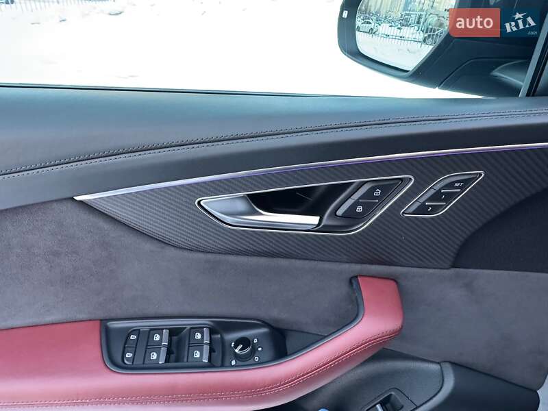 Внедорожник / Кроссовер Audi SQ8 2024 в Киеве