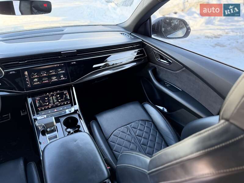 Позашляховик / Кросовер Audi SQ8 2020 в Львові