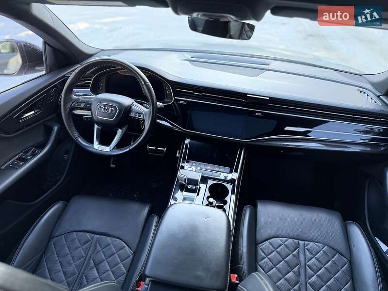 Позашляховик / Кросовер Audi SQ8 2020 в Львові
