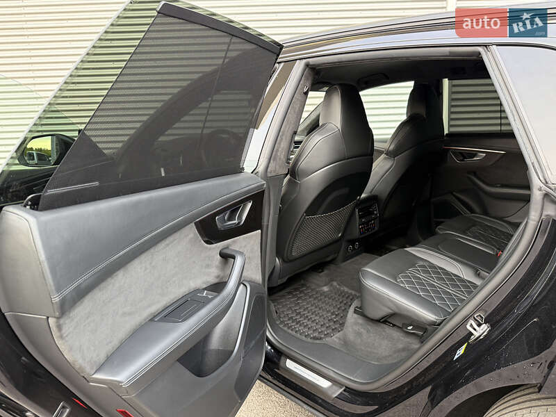 Внедорожник / Кроссовер Audi SQ8 2019 в Ровно