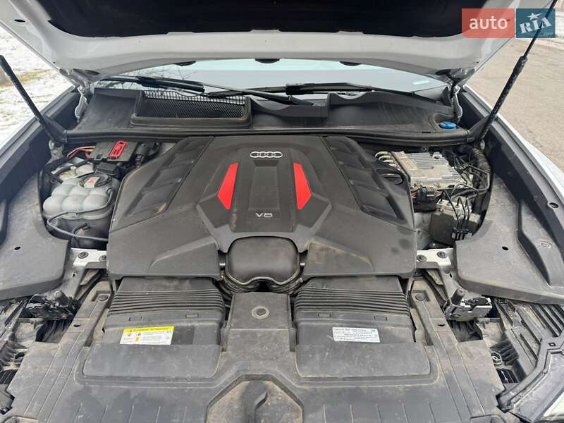 Внедорожник / Кроссовер Audi SQ8 2020 в Николаеве