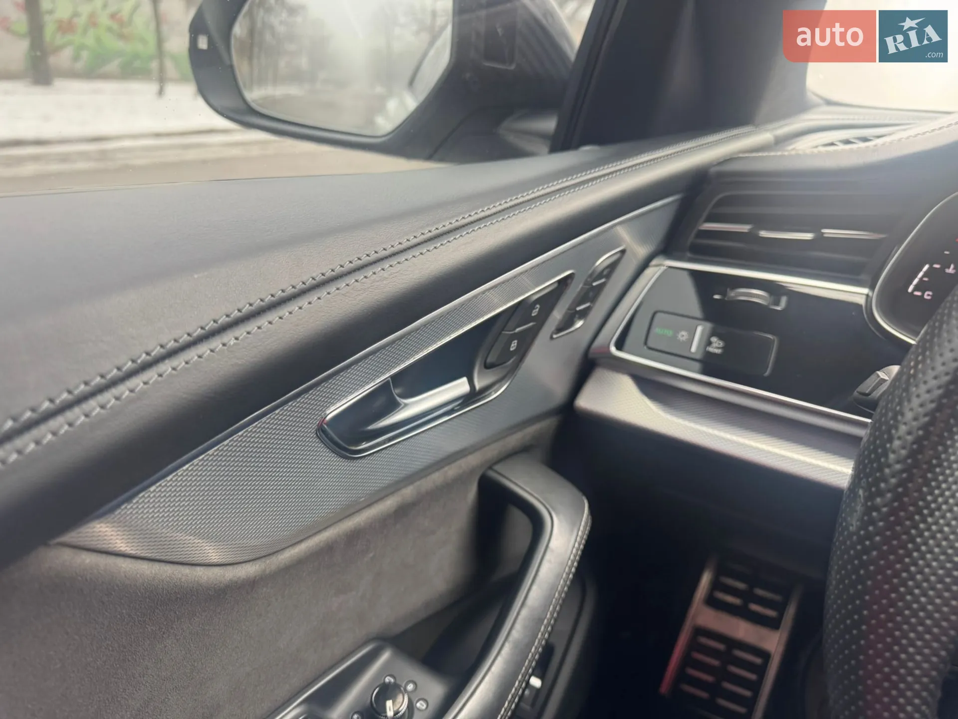 2020 Audi SQ8 - мініатюра 23