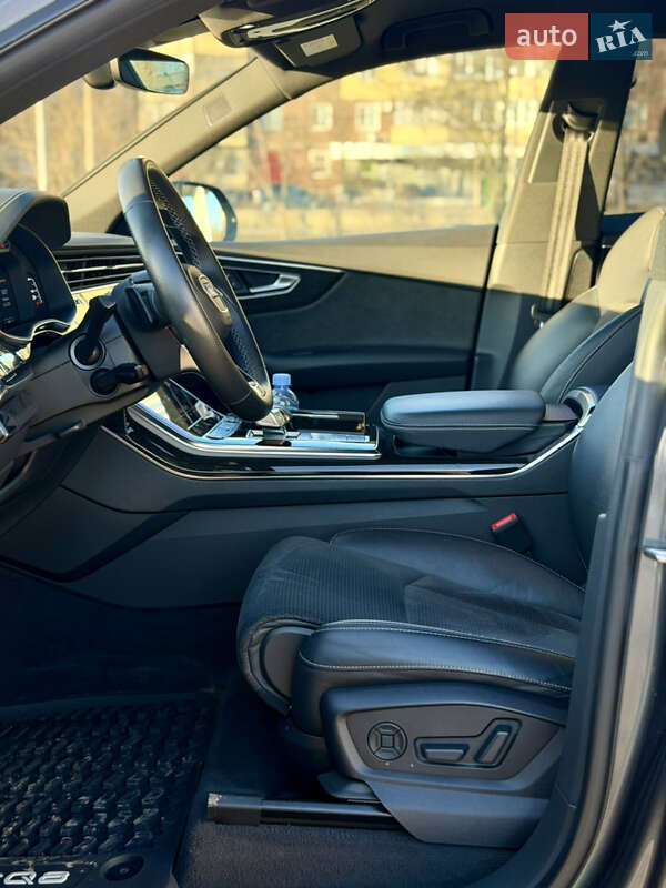 Позашляховик / Кросовер Audi SQ8 2021 в Кривому Розі фото 12 Позашляховик / Кросовер Audi SQ8 2021 в Кривому Розі