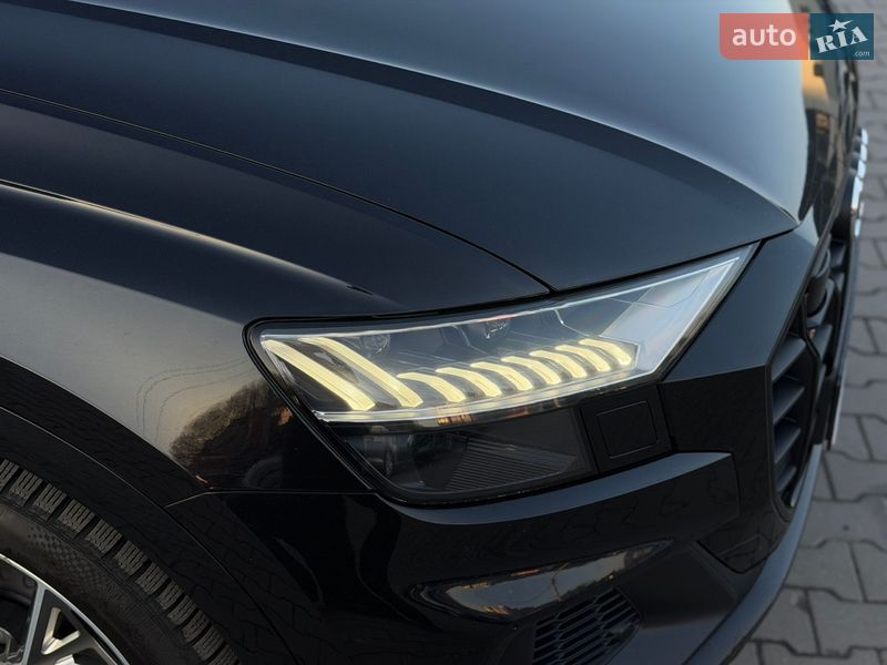 Внедорожник / Кроссовер Audi SQ8 2019 в Хмельницком