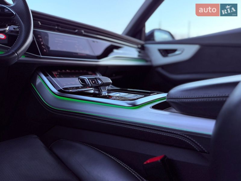 Внедорожник / Кроссовер Audi SQ8 2019 в Хмельницком