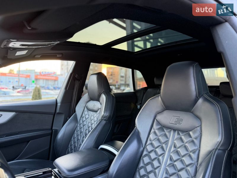 Внедорожник / Кроссовер Audi SQ8 2019 в Хмельницком