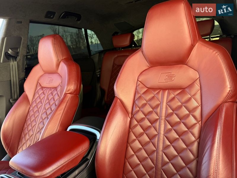 Позашляховик / Кросовер Audi SQ8 2021 в Києві