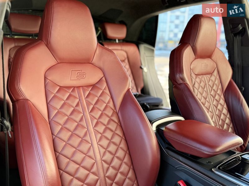 Позашляховик / Кросовер Audi SQ8 2021 в Києві