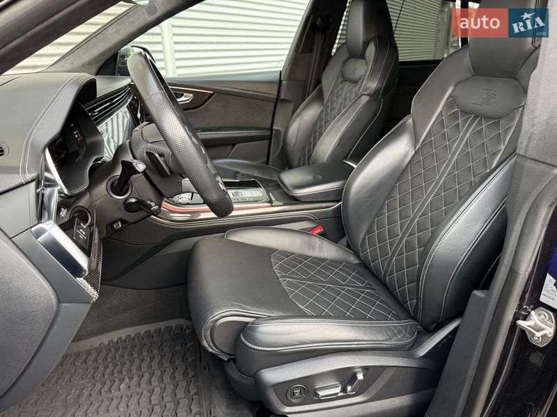 Внедорожник / Кроссовер Audi SQ8 2019 в Ровно