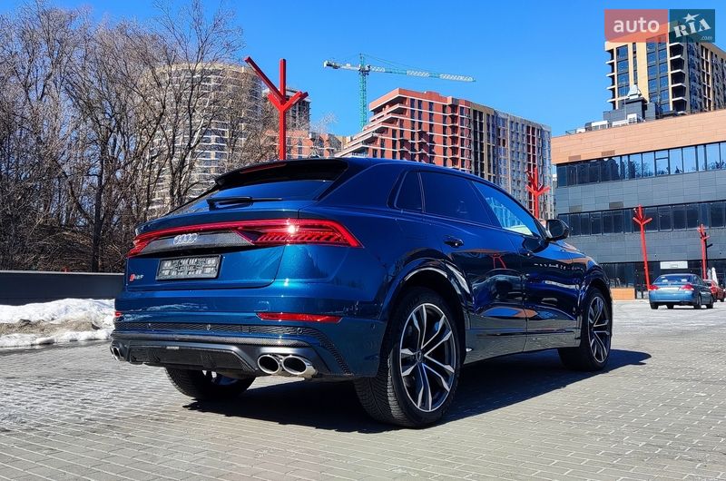 Позашляховик / Кросовер Audi SQ8 2021 в Києві