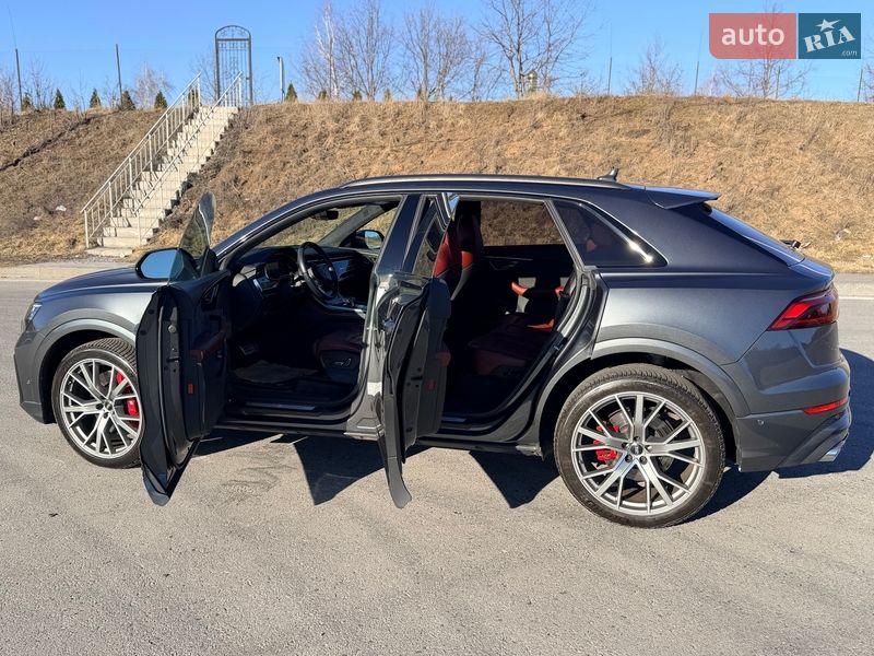 Внедорожник / Кроссовер Audi SQ8 2022 в Полтаве