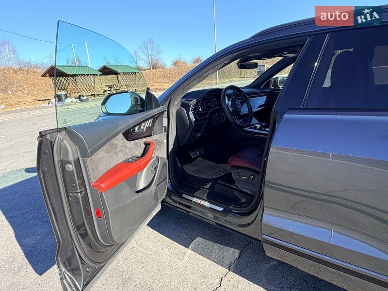 Внедорожник / Кроссовер Audi SQ8 2022 в Полтаве