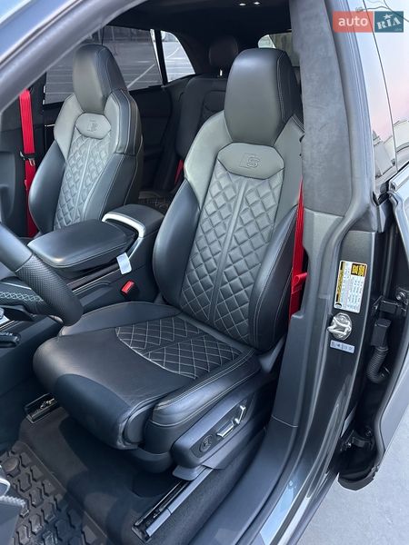 Позашляховик / Кросовер Audi SQ8 2020 в Києві