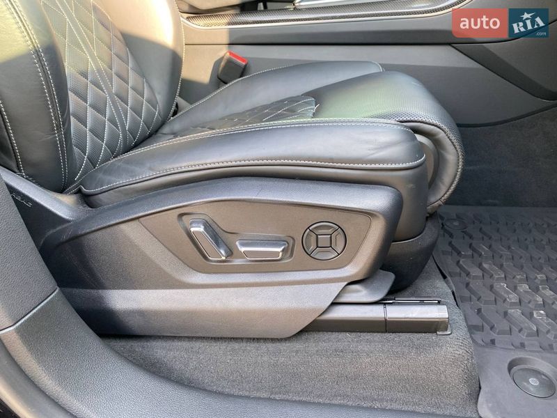 Позашляховик / Кросовер Audi SQ8 2021 в Львові