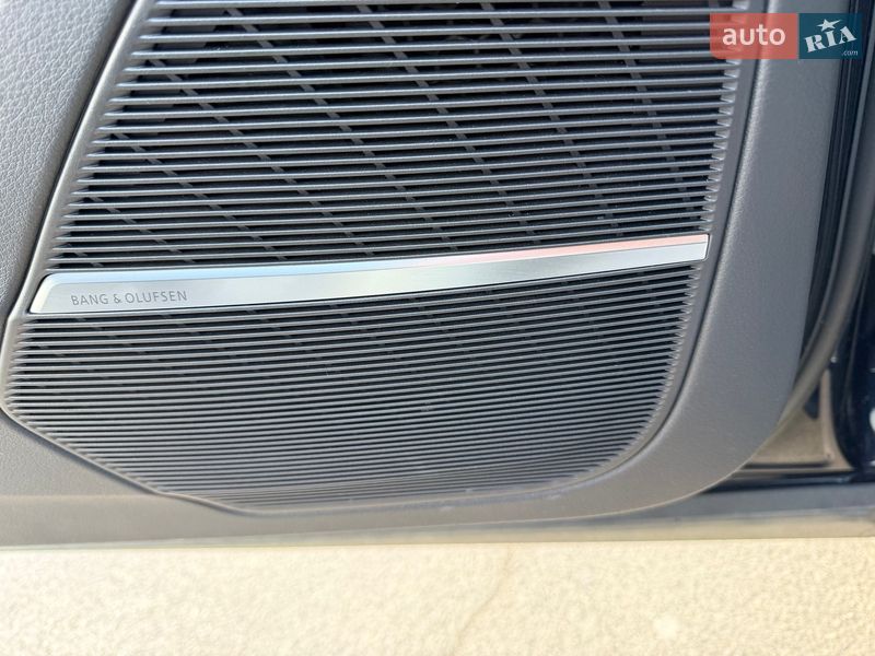 Внедорожник / Кроссовер Audi SQ8 2024 в Киеве