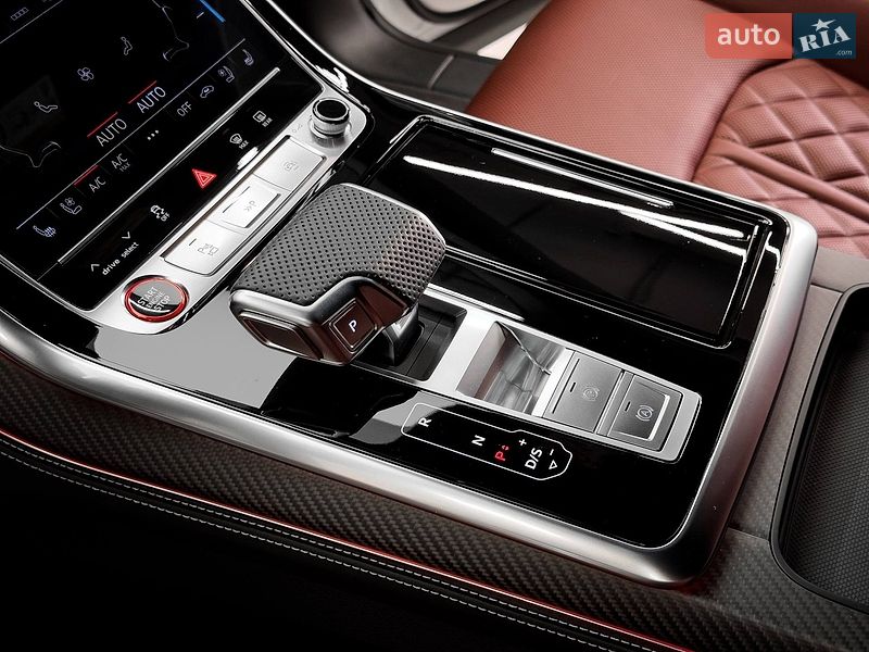 Внедорожник / Кроссовер Audi SQ8 2024 в Киеве