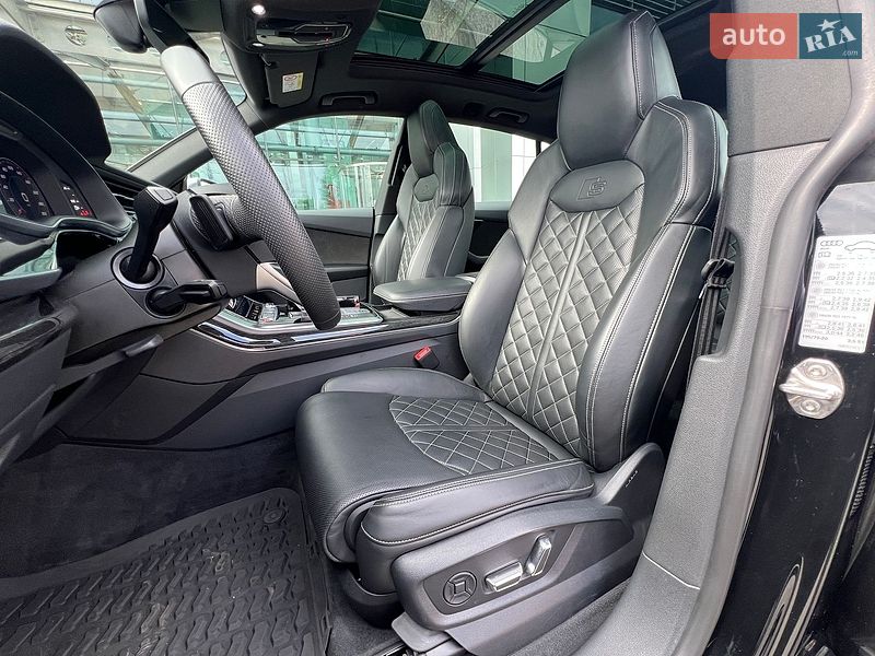 Позашляховик / Кросовер Audi SQ8 2022 в Києві фото 16 Позашляховик / Кросовер Audi SQ8 2022 в Києві