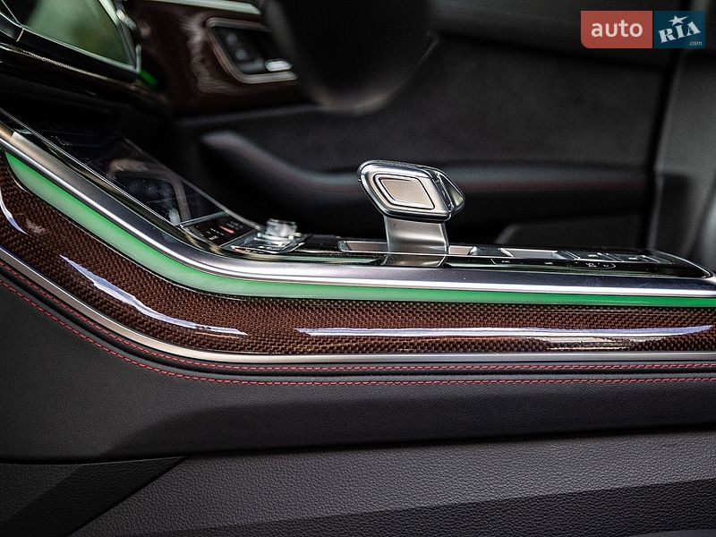 Внедорожник / Кроссовер Audi SQ8 2024 в Киеве