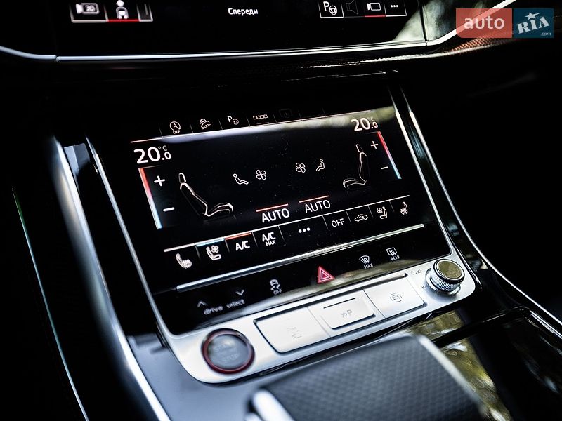 Внедорожник / Кроссовер Audi SQ8 2024 в Киеве