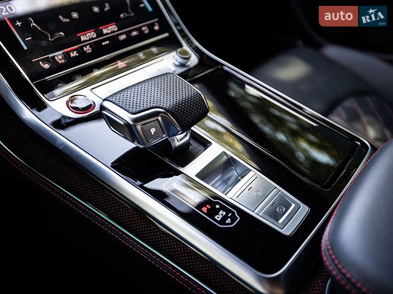 Внедорожник / Кроссовер Audi SQ8 2024 в Киеве