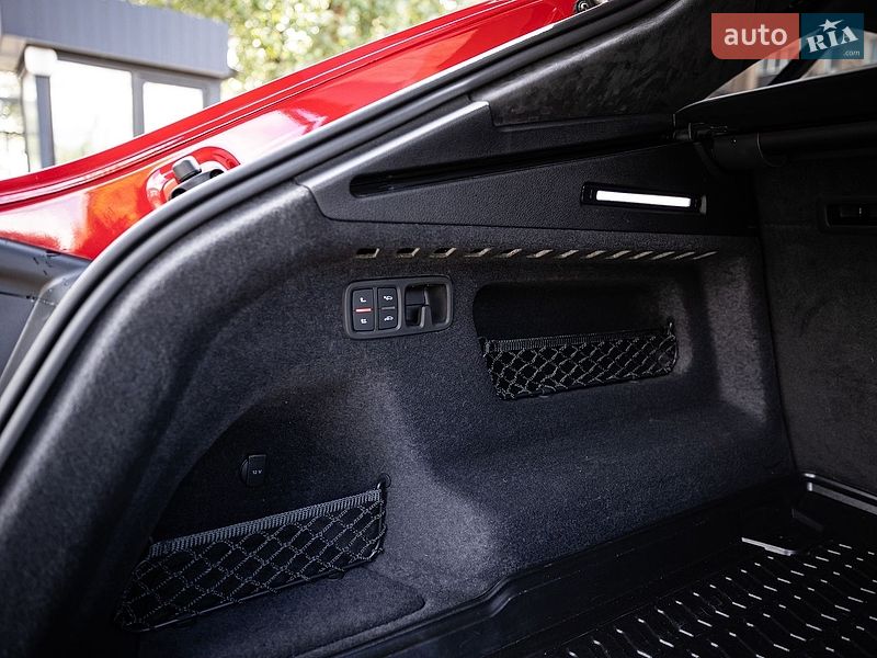 Внедорожник / Кроссовер Audi SQ8 2024 в Киеве