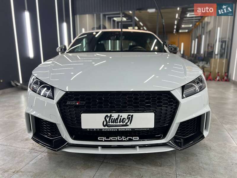 Купе Audi TT RS 2018 в 