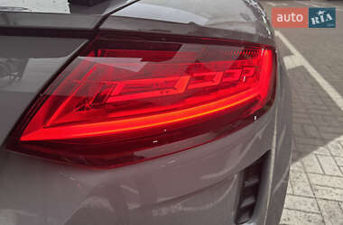 Купе Audi TT RS 2017 в 