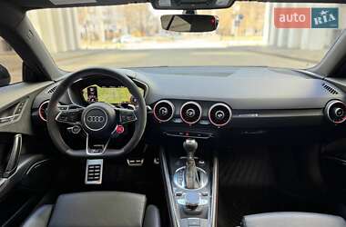 Купе Audi TT RS 2017 в 