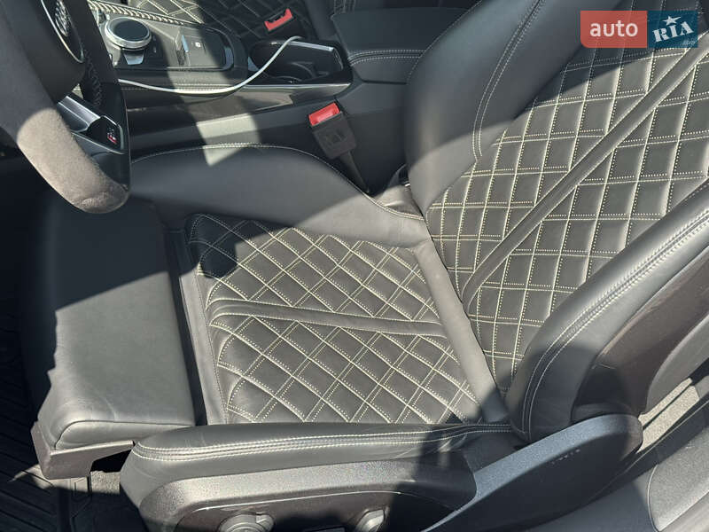 Купе Audi TT RS 2017 в Киеве