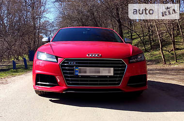 Купе Audi TT S 2015 в Киеве