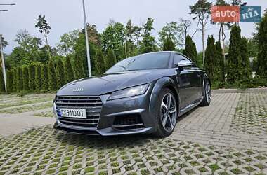 Купе Audi TT S 2016 в 