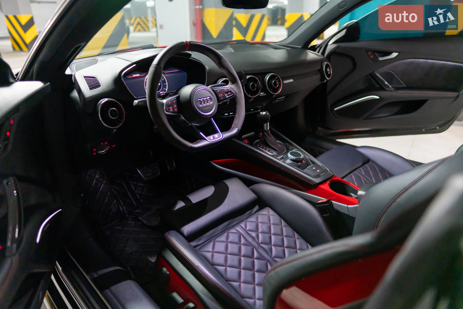 2019 Audi TTS - мініатюра 12