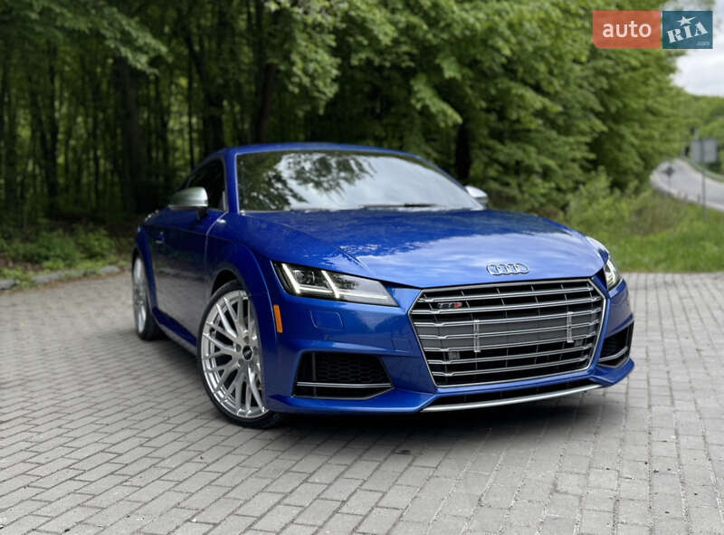 Купе Audi TT S 2016 в 