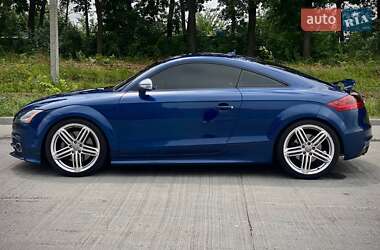 Купе Audi TT S 2011 в 