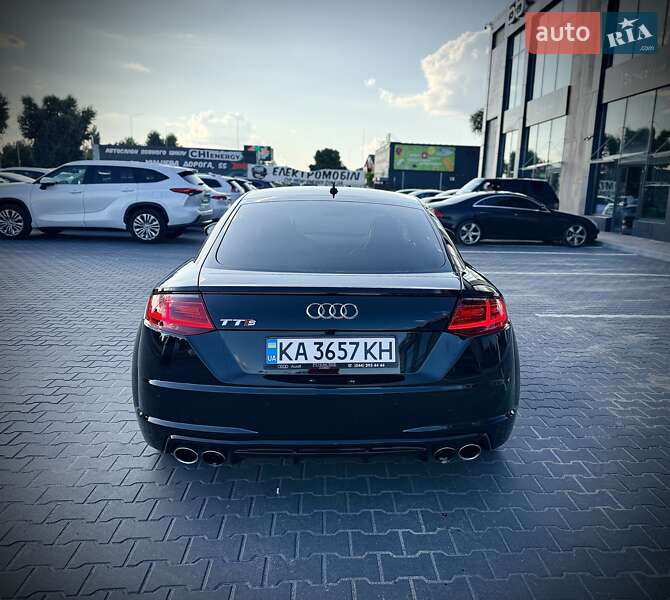 Купе Audi TT S 2015 в Киеве
