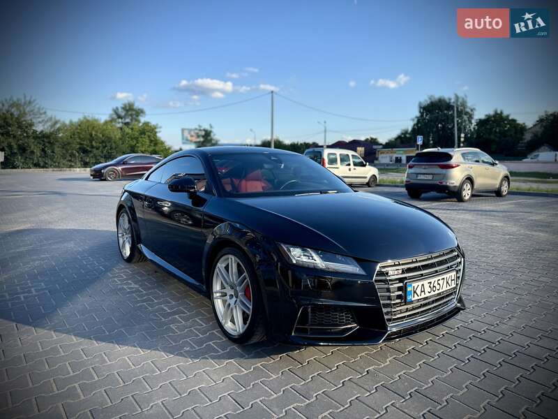 Купе Audi TT S 2015 в Киеве
