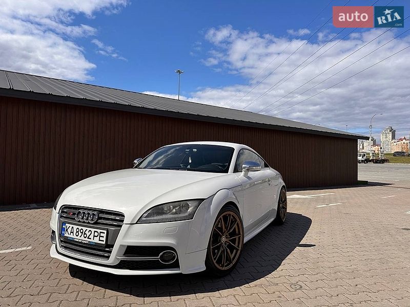 Купе Audi TT S 2012 в Киеве