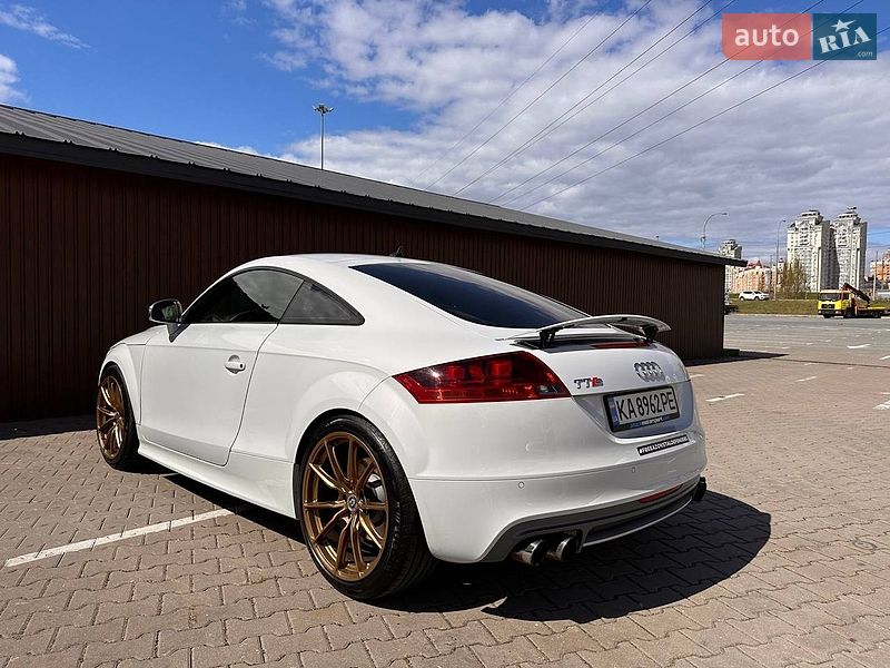Купе Audi TT S 2012 в Киеве