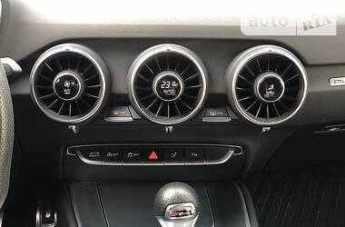 Купе Audi TT 2016 в 