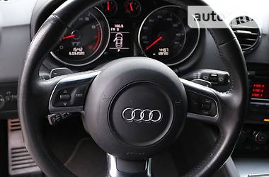 Купе Audi TT 2010 в 