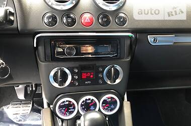 Купе Audi TT 2003 в 