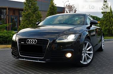 Купе Audi TT 2011 в 