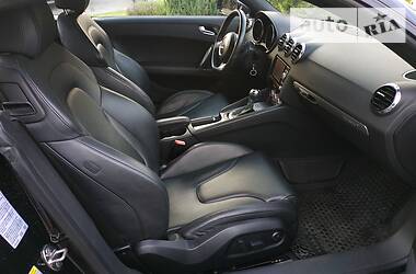 Купе Audi TT 2011 в 