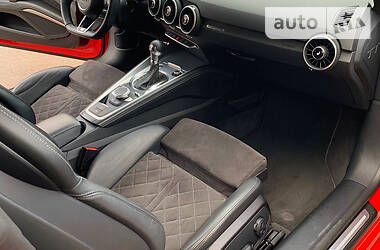 Купе Audi TT 2016 в 