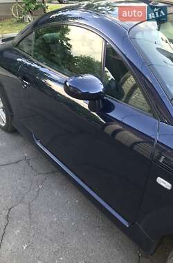 Купе Audi TT 2005 в 