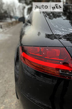 Купе Audi TT 2011 в 